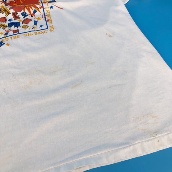 90s I Survived The Big Bang tshirt 1990s vintage - Picture 6 of 7